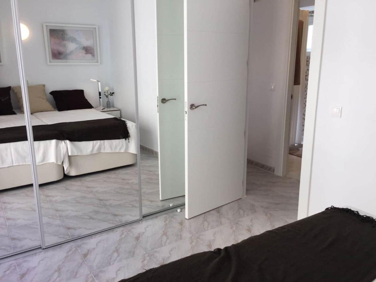 Near 2-bed In Centrum Leilighet